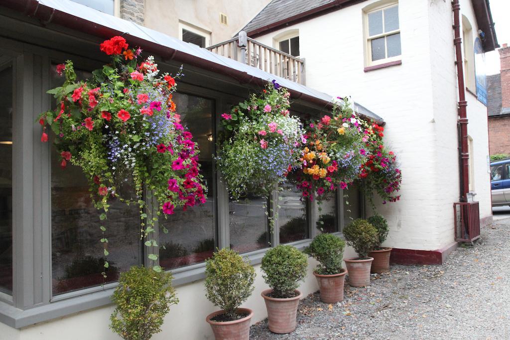 The Charlton Arms Bed & Breakfast Ludlow Eksteriør bilde