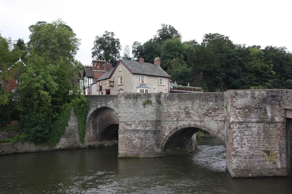 The Charlton Arms Bed & Breakfast Ludlow Eksteriør bilde